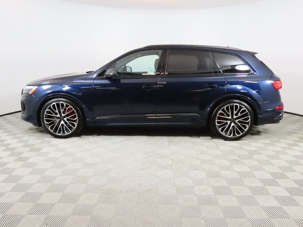 Thumbnail: 2026 Audi SQ7 - 2