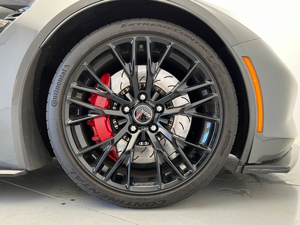 Thumbnail: 2015 Chevrolet Corvette - 23