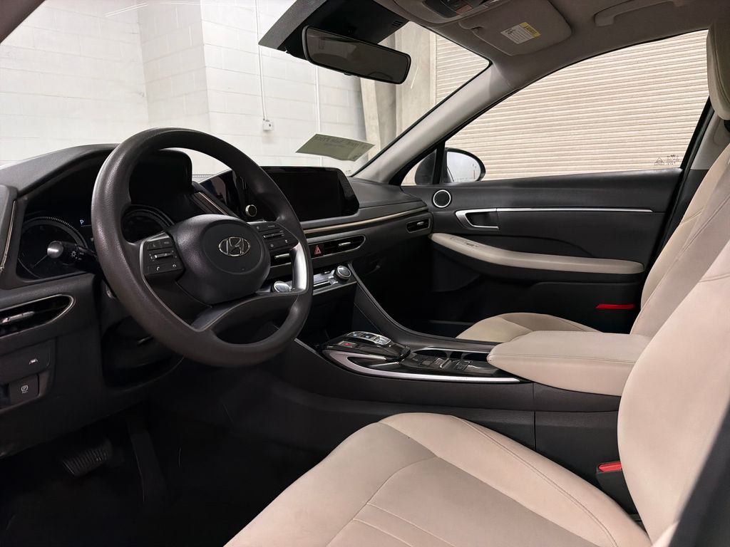 Certified Used 2023 Blue Hyundai SEL image 6
