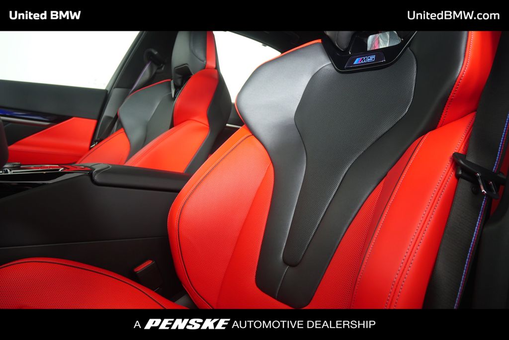 Thumbnail: 2026 BMW M5 - 13