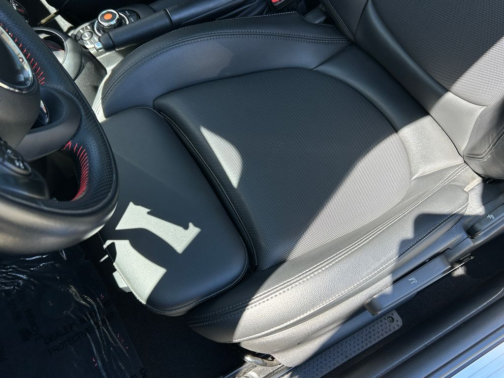 Thumbnail: 2021 MINI Cooper - 15