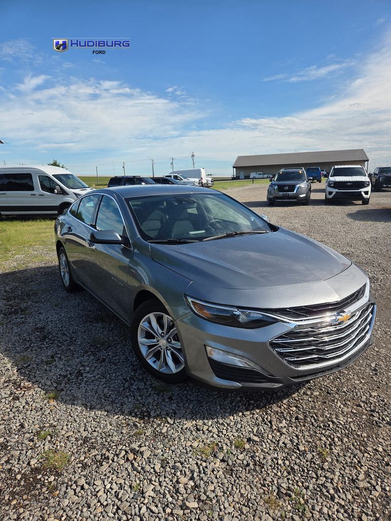 2025 Chevrolet Malibu LT with 1LT FWD   