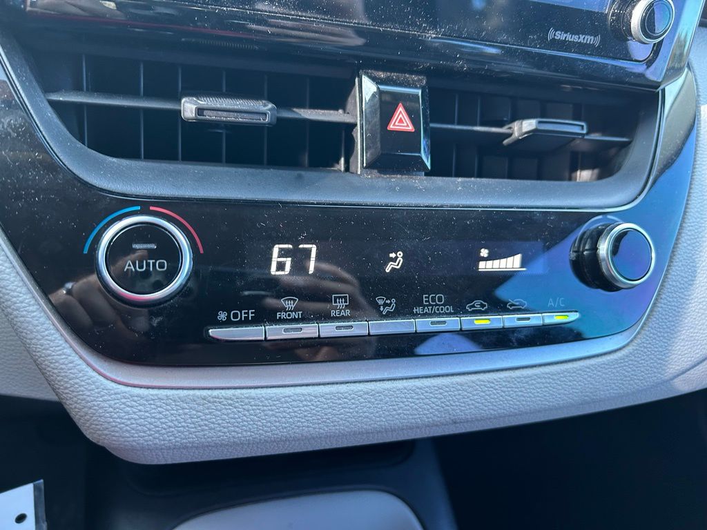 Thumbnail: 2022 Toyota Corolla - 25