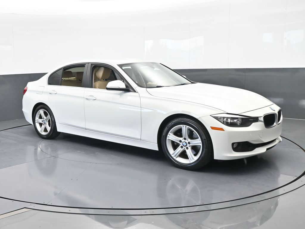 Used 2015 Alpine White BMW 328i image 8