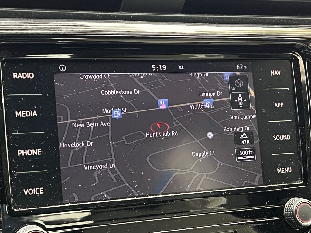 Thumbnail: 2021 Volkswagen Passat - 12