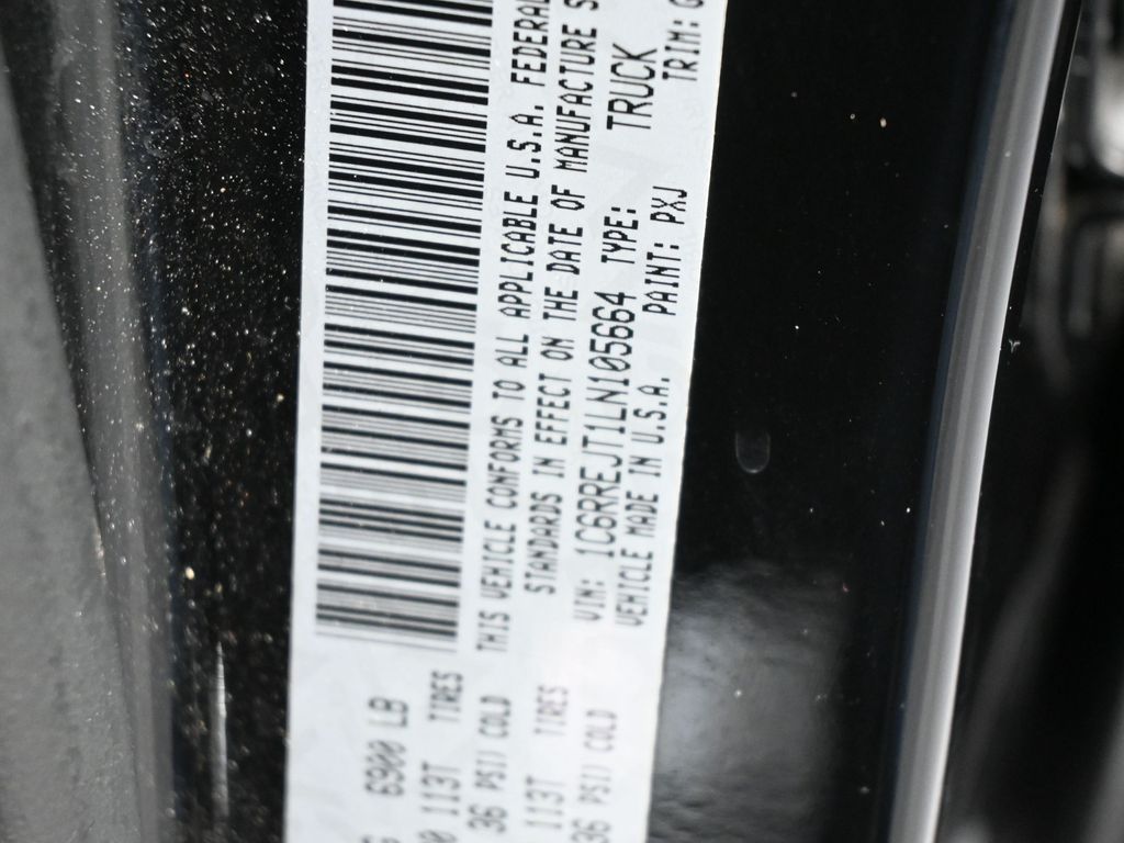 Used 2020 Diamond Black Crystal Pearlcoat Ram Laramie image 17