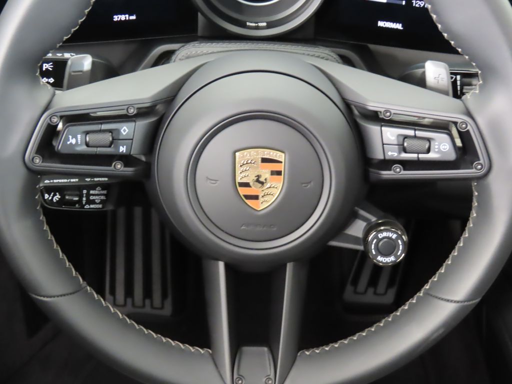 Thumbnail: 2025 Porsche 911 - 20