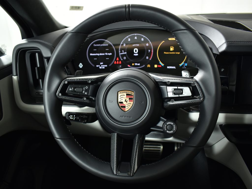 Thumbnail: 2026 Porsche Cayenne - 18