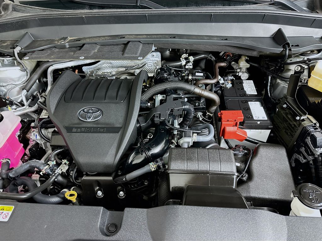 Thumbnail: 2025 Toyota Grand Highlander - 30