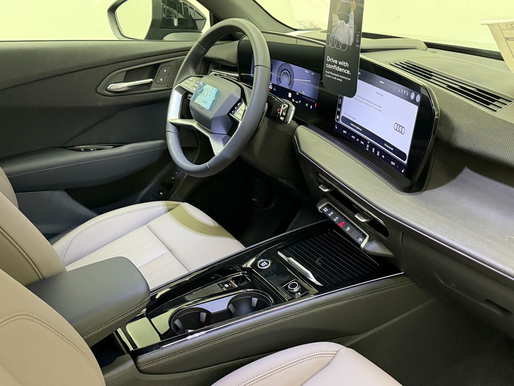 Thumbnail: 2026 Audi Q3 - 10
