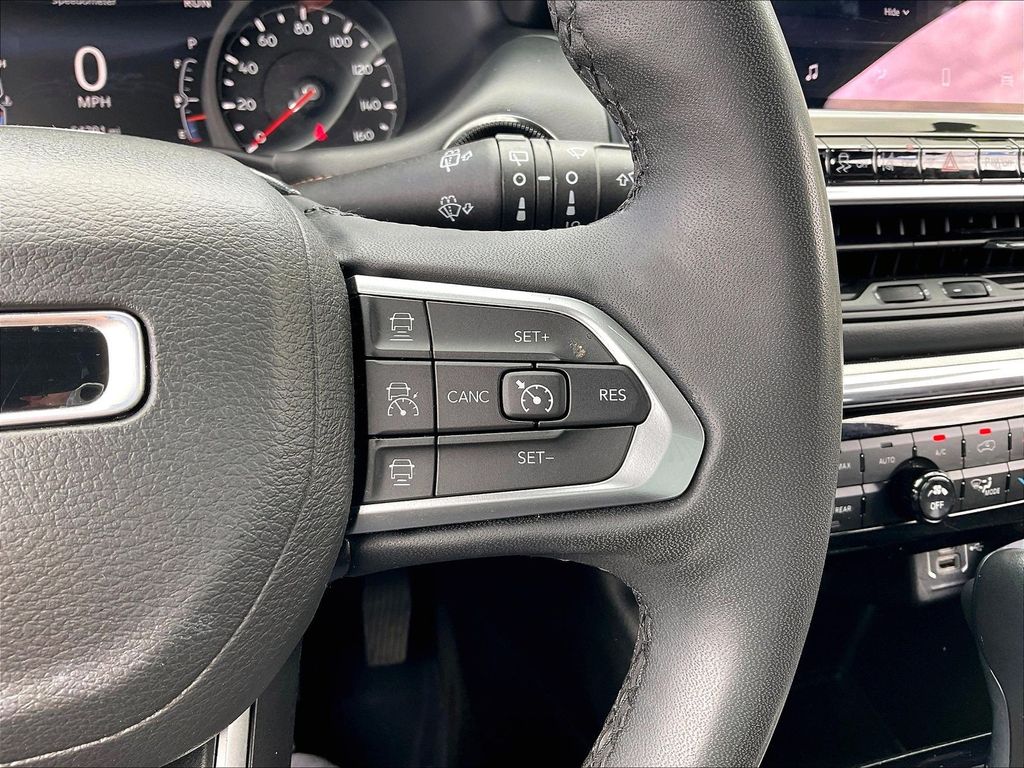 2023 Jeep Compass — photo 22