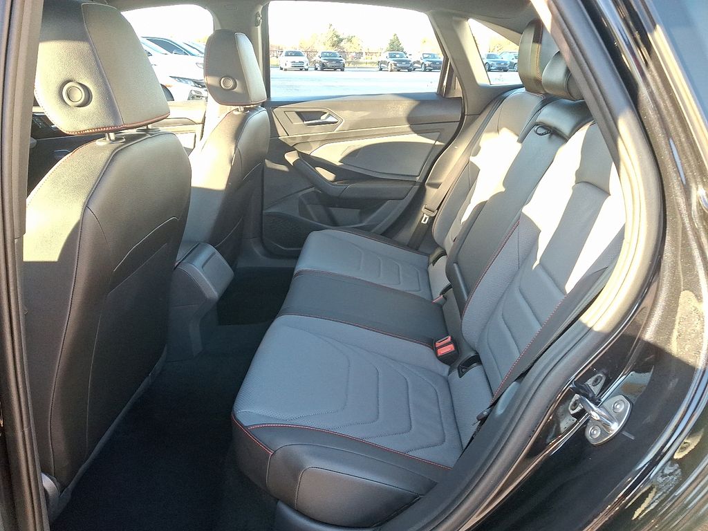 Thumbnail: 2025 Volkswagen Jetta - 10