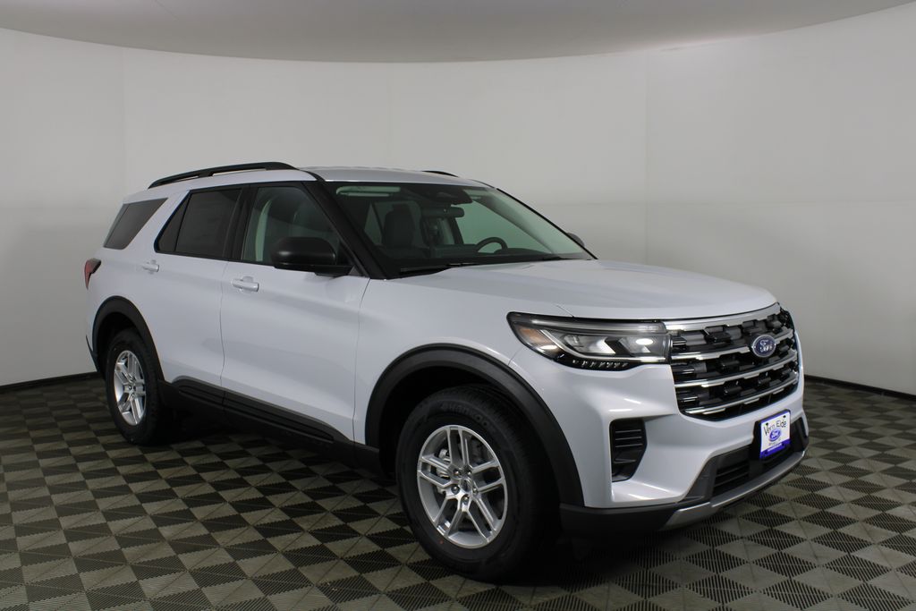 Space White Metallic 2026 Ford Explorer Active AWD SUV / Crossover All-Wheel Drive Automatic
