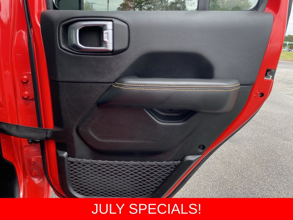 Used 2025 Jeep Wrangler SUV