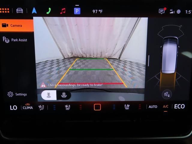 Thumbnail: 2025 Volkswagen ID.Buzz - 16