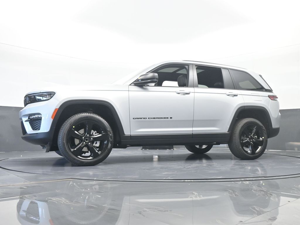 New 2025 Silver Zynith Jeep Limited image 51