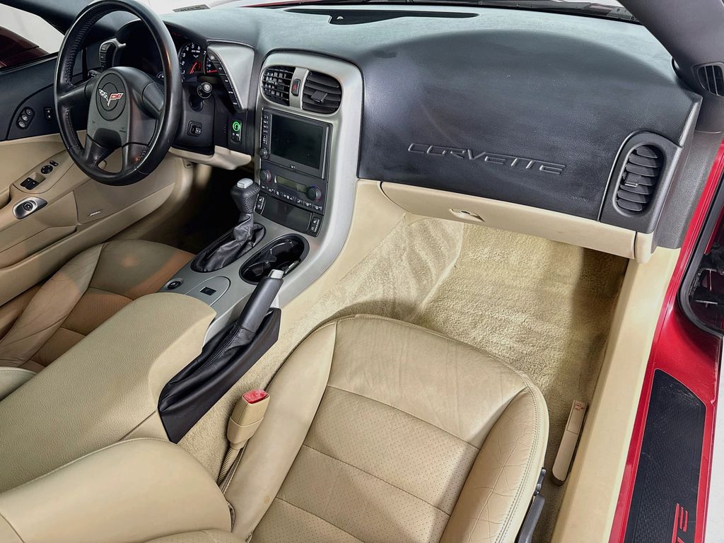 Thumbnail: 2005 Chevrolet Corvette - 15