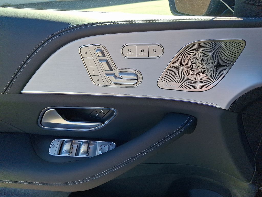 Thumbnail: 2026 Mercedes-Benz GLE - 9