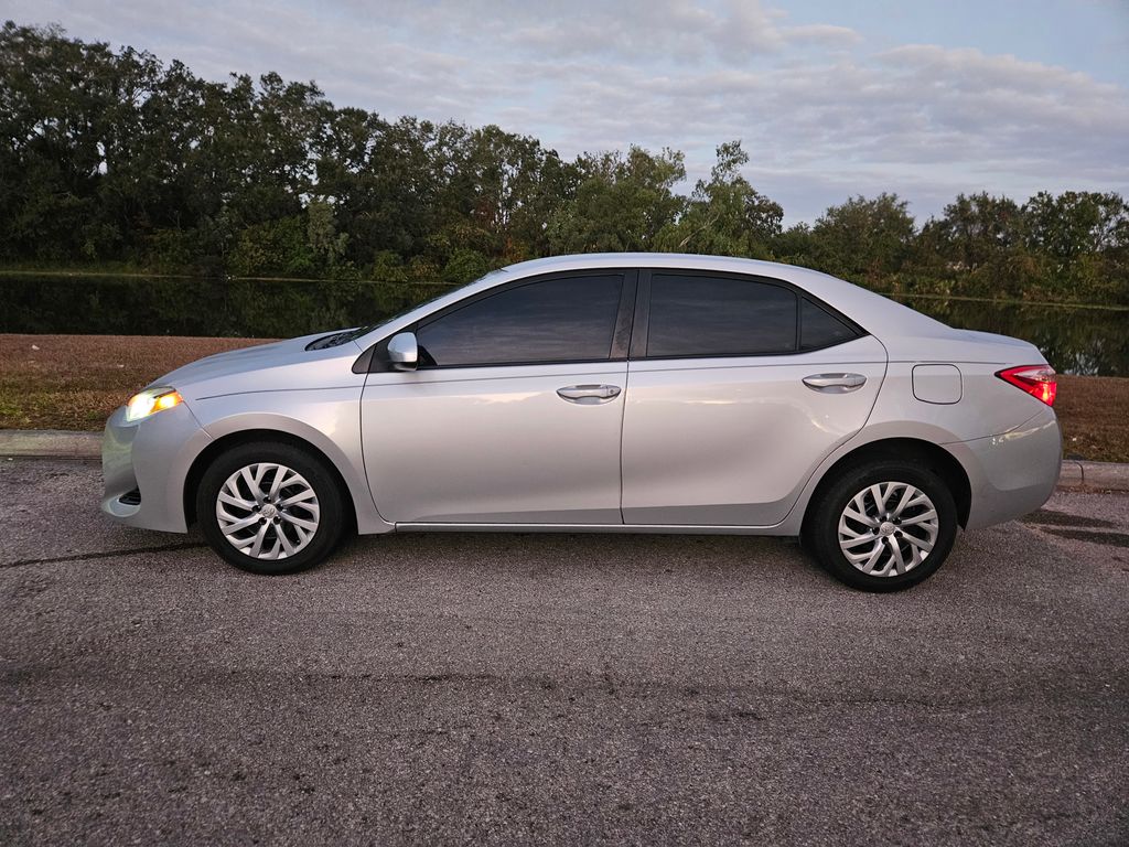 2018 Toyota Corolla LE 2