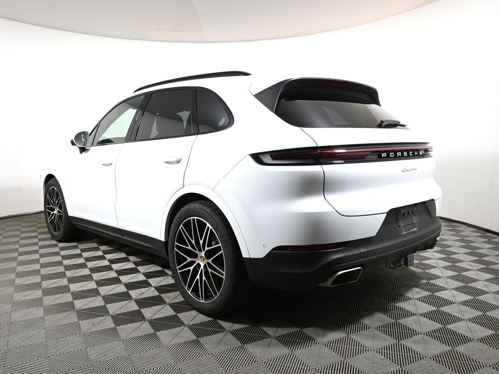 Thumbnail: 2024 Porsche Cayenne - 3