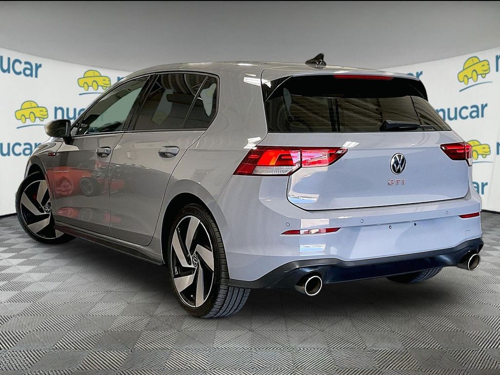 2022 Volkswagen Golf GTI — photo 4