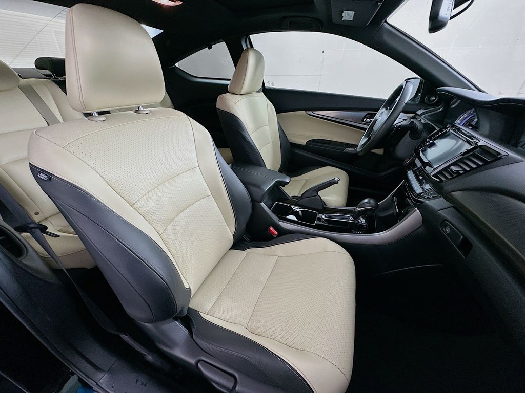 Thumbnail: 2017 Honda Accord - 27