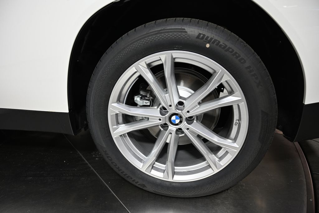 2025 BMW X3 3.0i 12