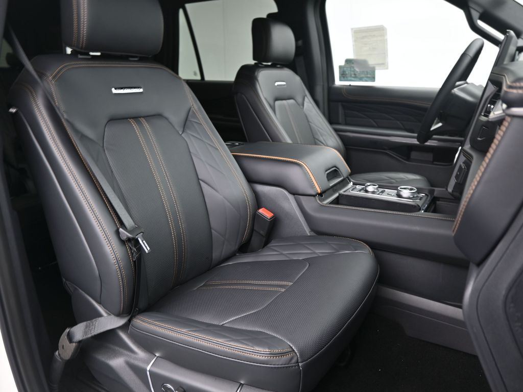 2024 Ford Expedition Platinum
