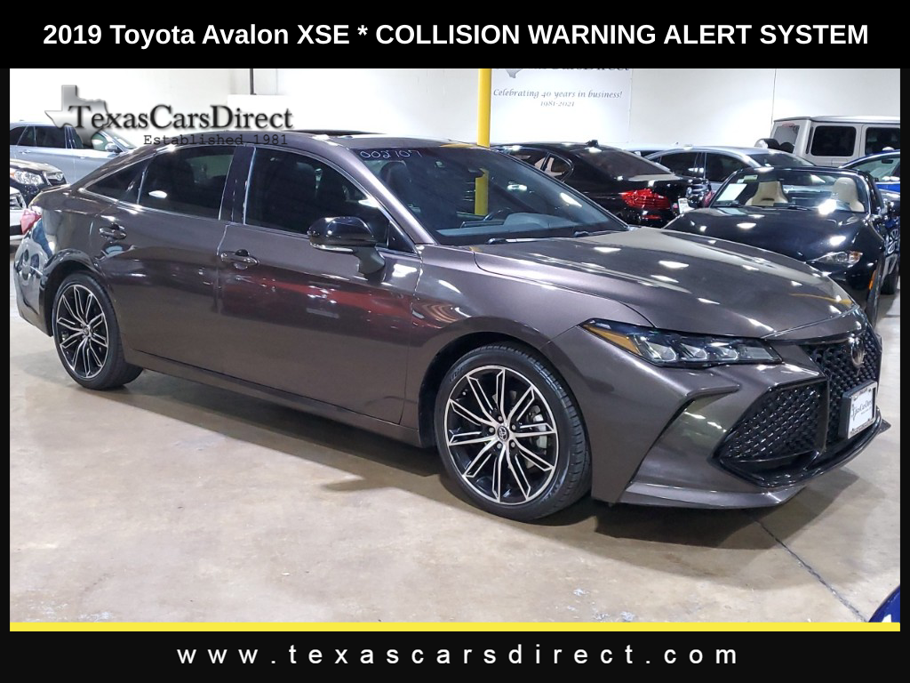 2019 Toyota Avalon XSE 3