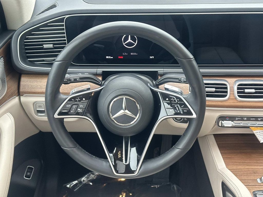 Thumbnail: 2026 Mercedes-Benz GLE - 22