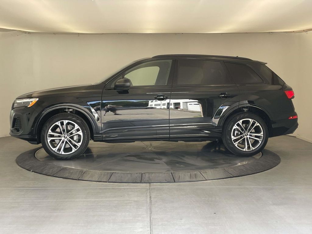 2026 Audi Q7 45 Premium Black at Audi Porsche Sewickley