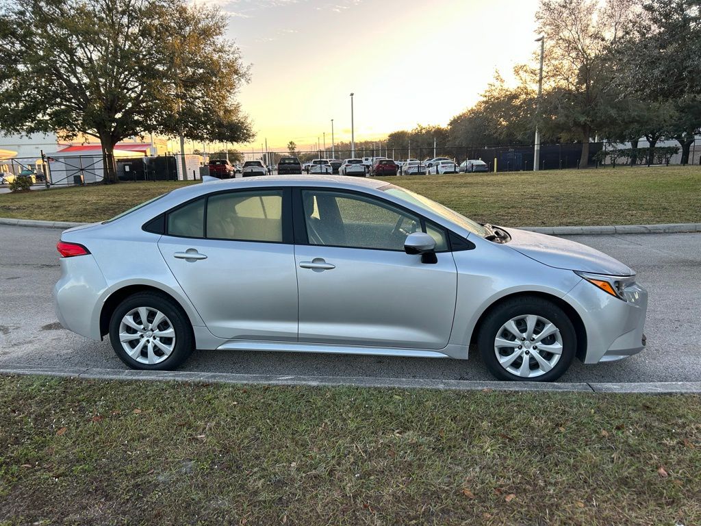 Thumbnail: 2025 Toyota Corolla - 6