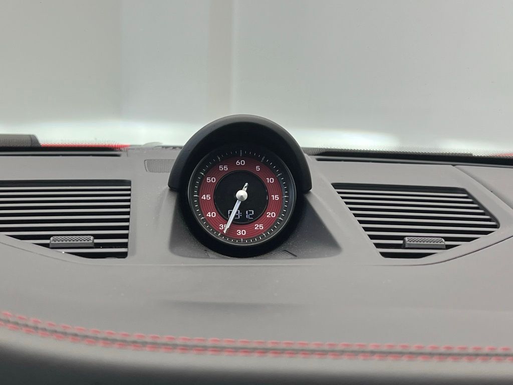 Thumbnail: 2022 Porsche 911 - 13