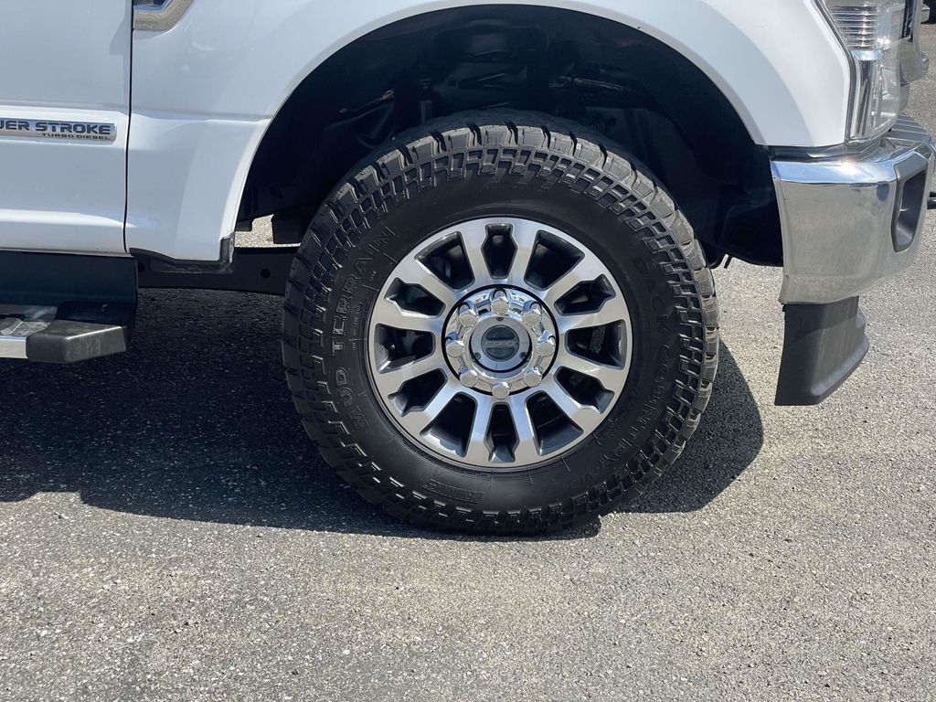 Used 2022 Ford Super Duty F-250 Lariat 4D Crew Cab