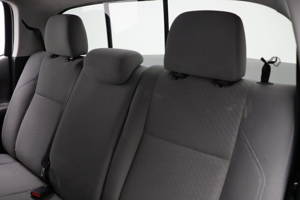 2020 Toyota Tacoma SR5 18