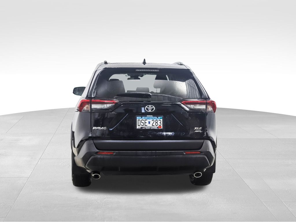 Thumbnail: 2019 Toyota RAV4 - 4