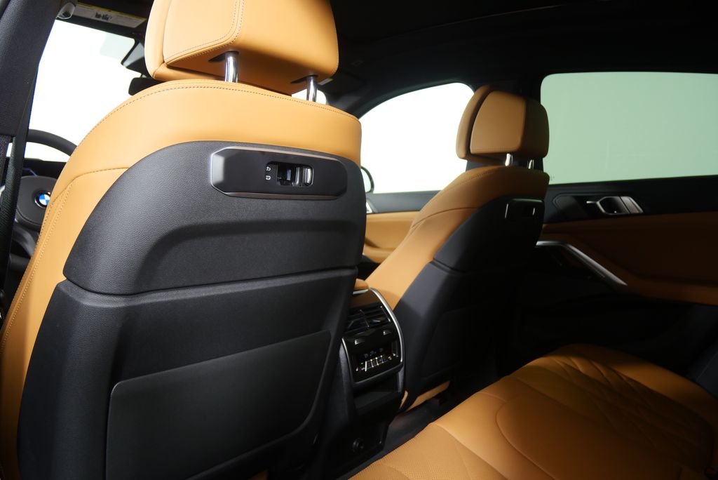 Thumbnail: 2026 BMW X6 - 18