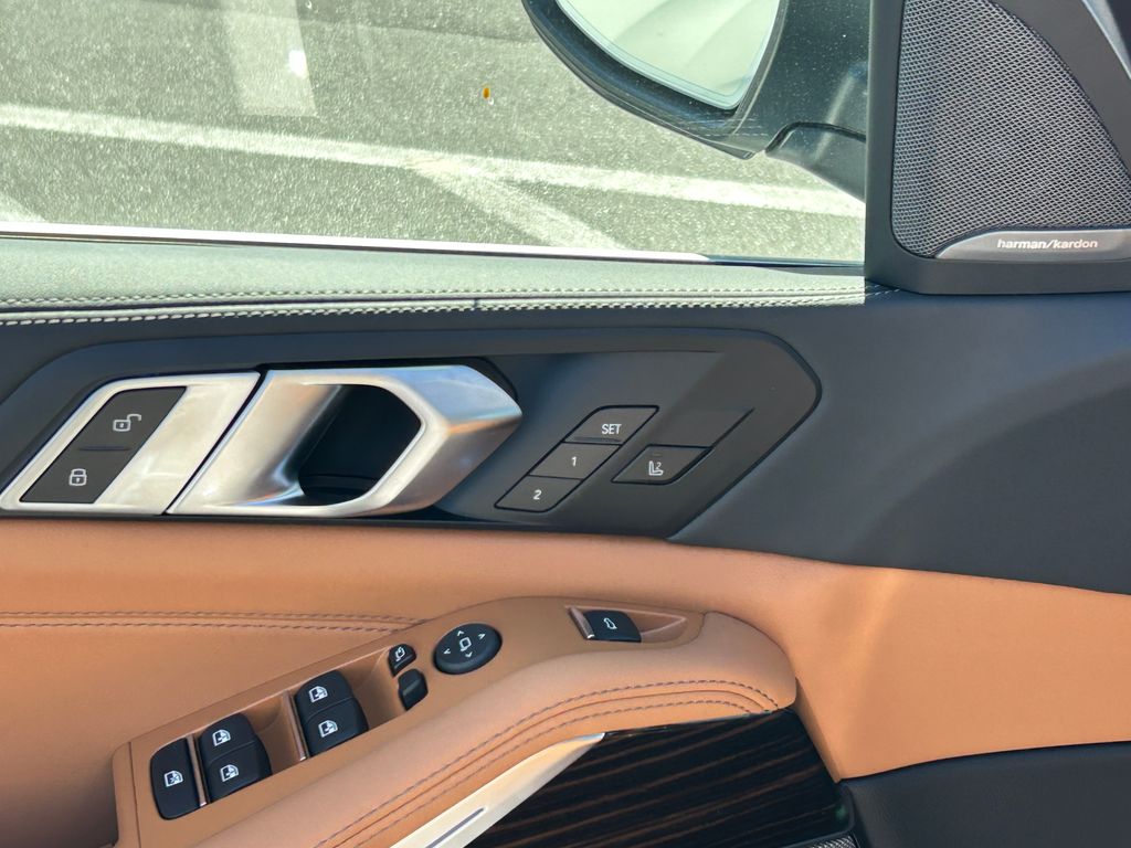 Thumbnail: 2026 BMW X5 - 12