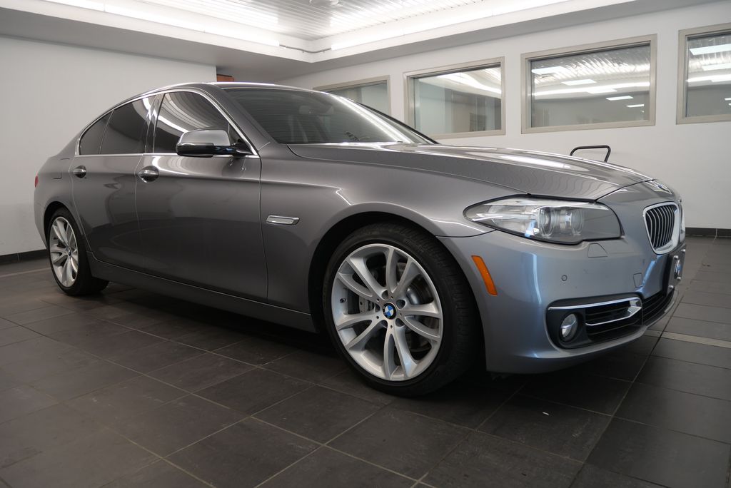 2016 BMW 5 Series 535i 8