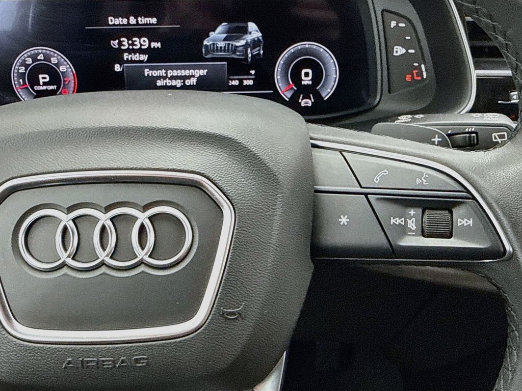 Thumbnail: 2023 Audi Q7 - 12