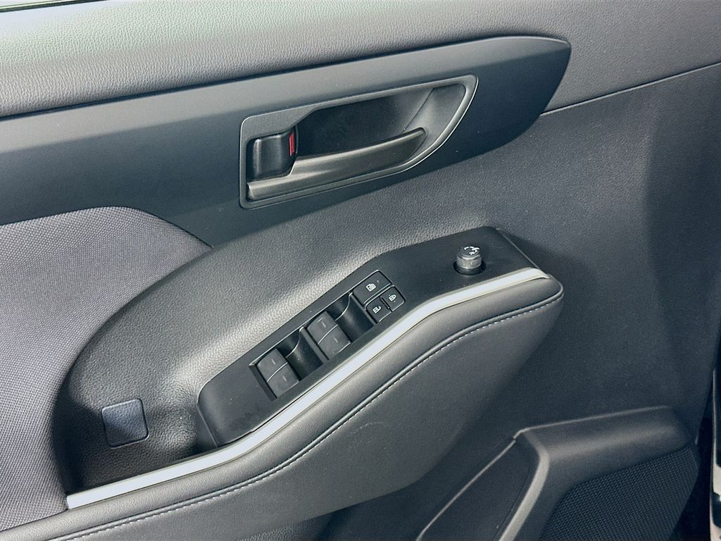 Thumbnail: 2025 Toyota Highlander - 17