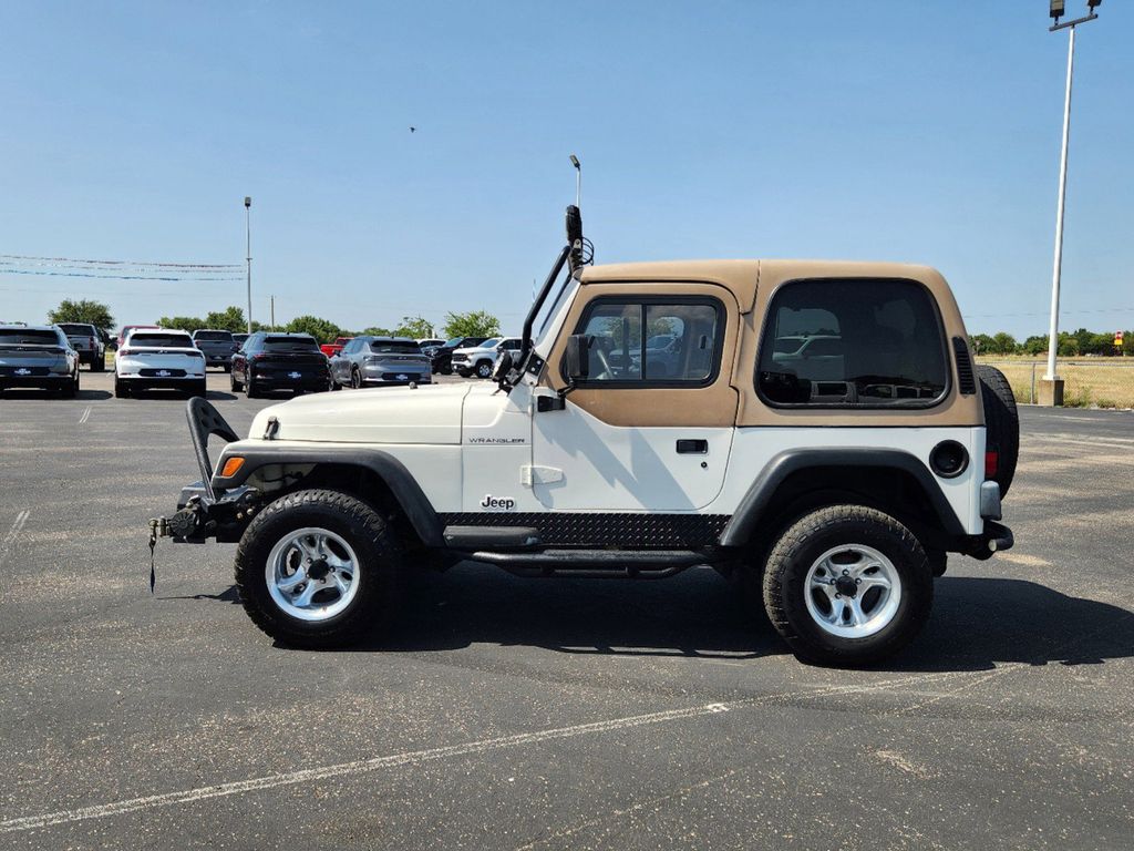 1998 Jeep Wrangler SE 4