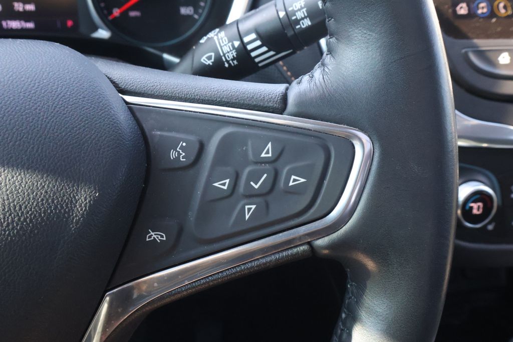 Thumbnail: 2021 Chevrolet Equinox - 21