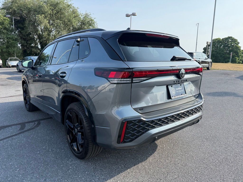 2025 Volkswagen Tiguan 2.0T SE R-Line Black Gray at Sutliff Volkswagen