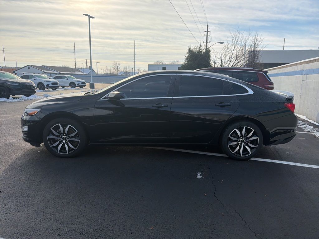 Thumbnail: 2022 Chevrolet Malibu - 2