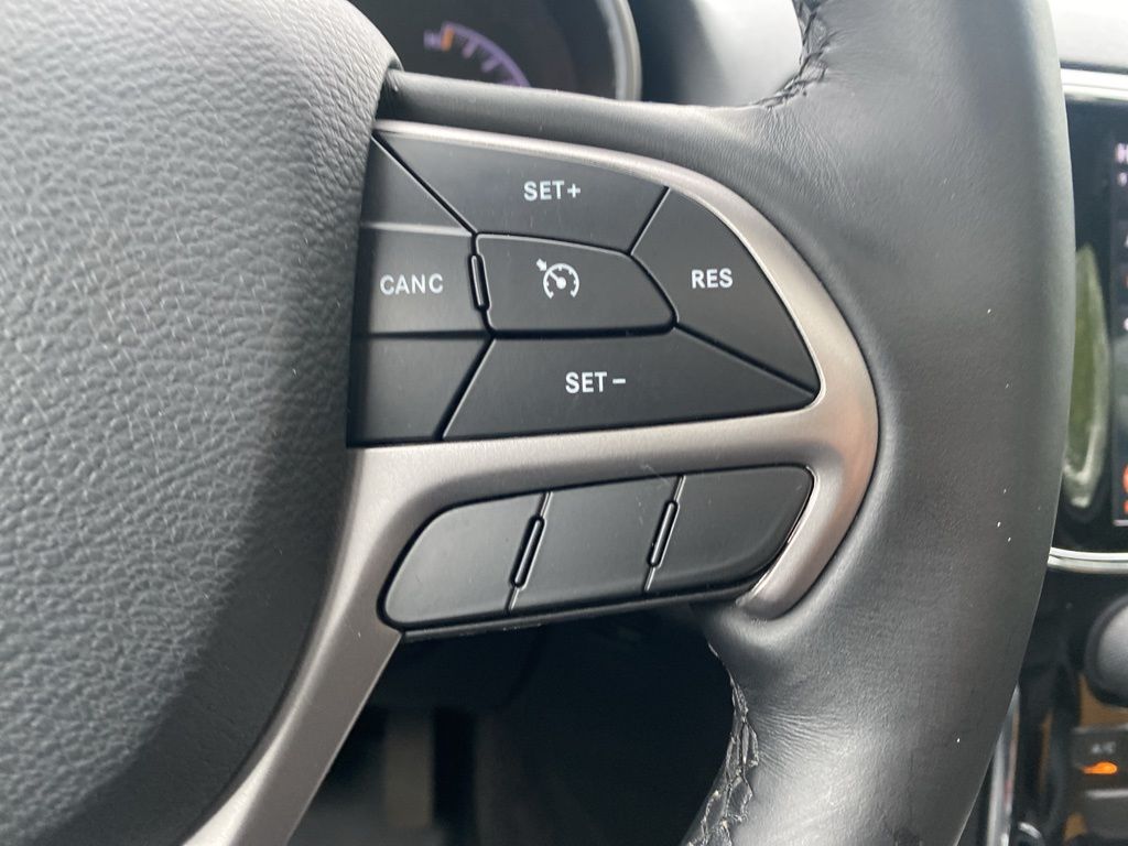 used 2019 Jeep Grand Cherokee car, priced at $14,750