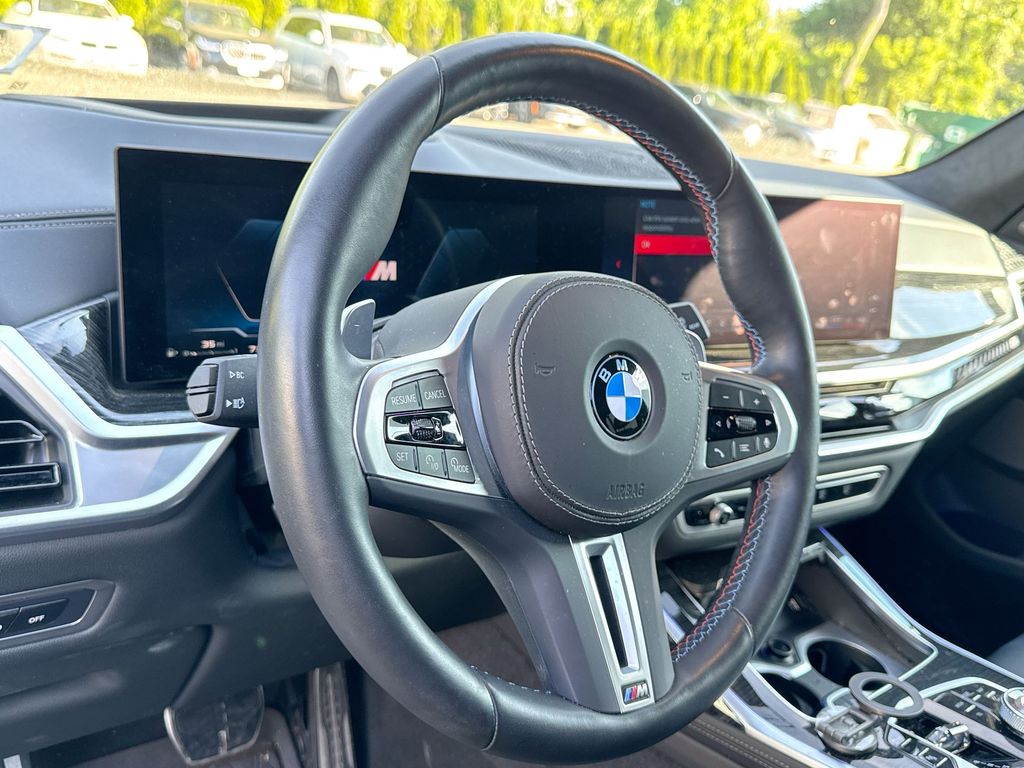 2024 BMW X7 M60i 3