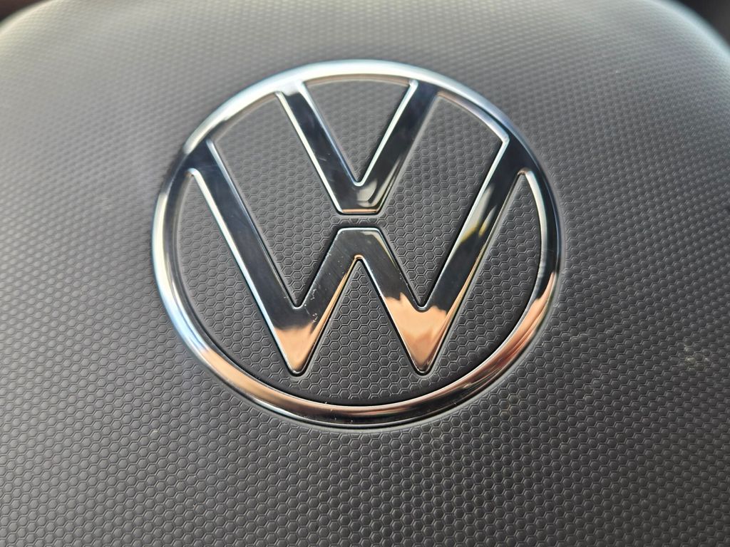 2022 Volkswagen Atlas - $24,100