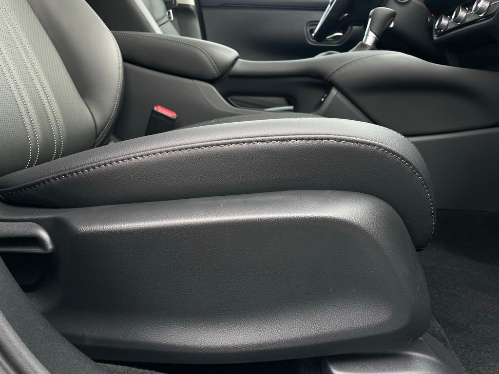 2025 Honda HR-V EX-L 31