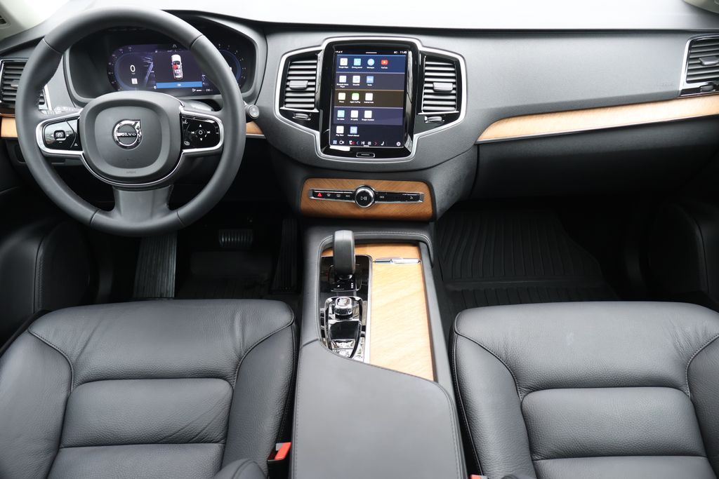 Thumbnail: 2024 Volvo XC90 - 14